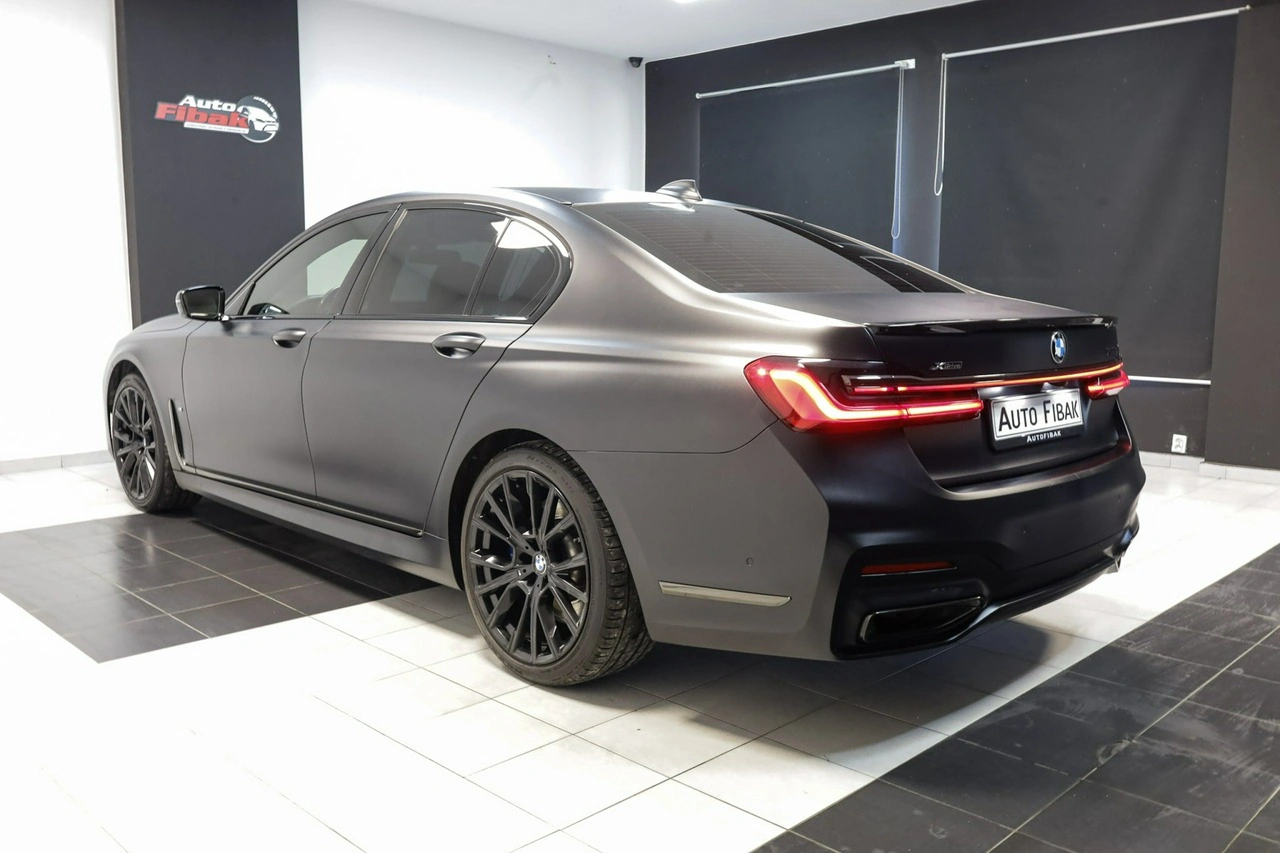 BMW 750 - Zdjęcie 12