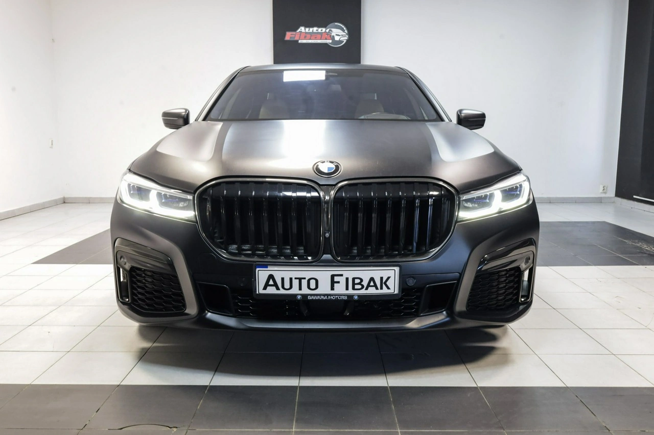 BMW 750 - Zdjęcie 4