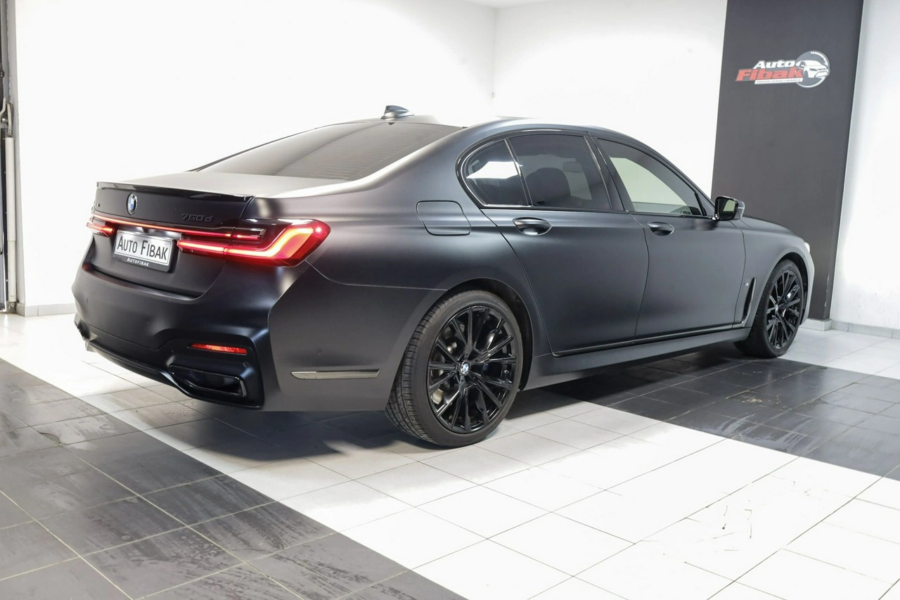BMW 750 - Zdjęcie 8