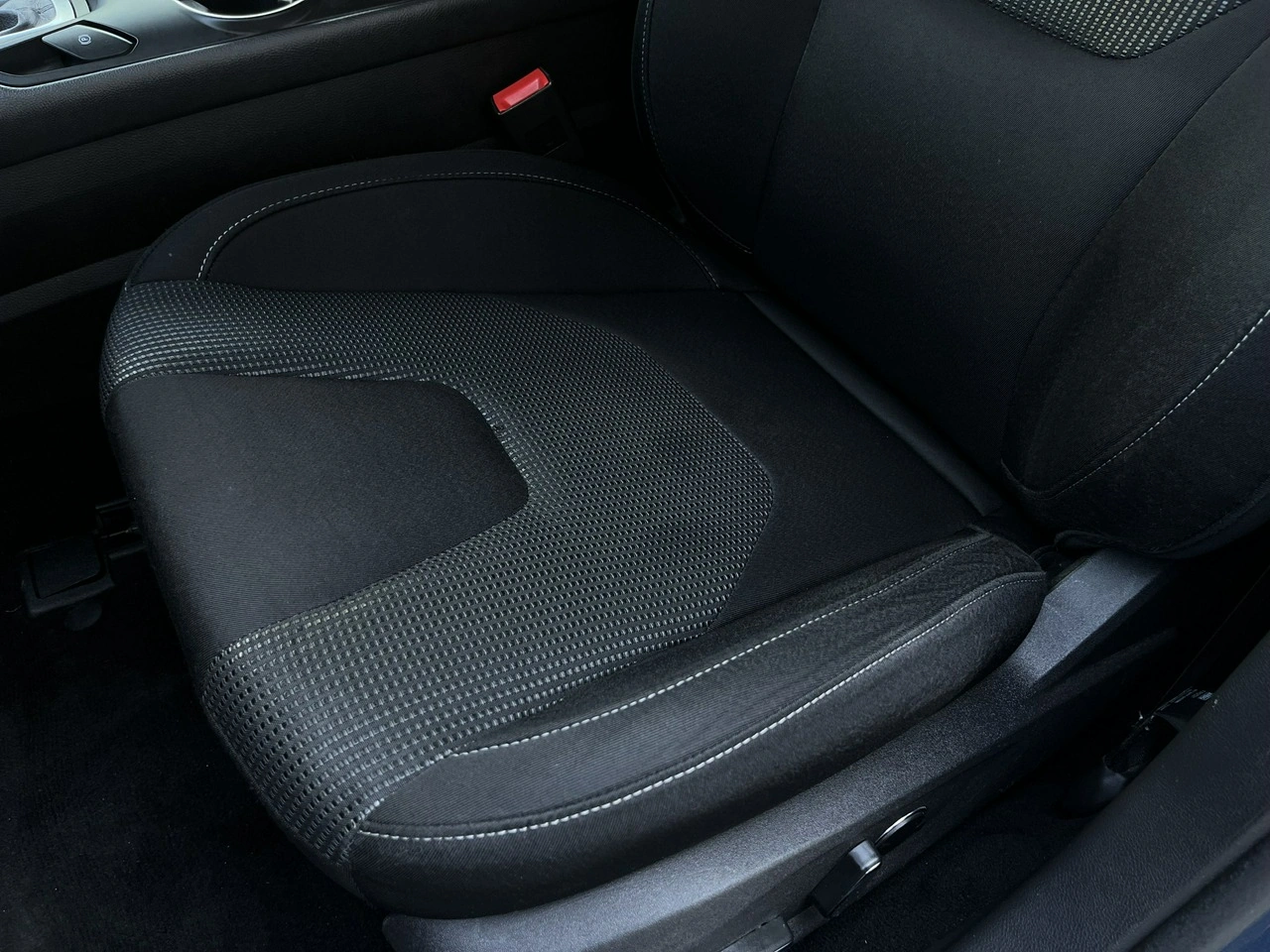 Ford Mondeo - Zdjęcie 16