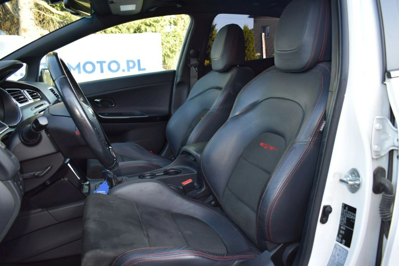 Kia Ceed - Zdjęcie 10