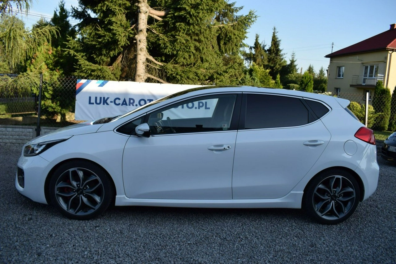 Kia Ceed - Zdjęcie 2