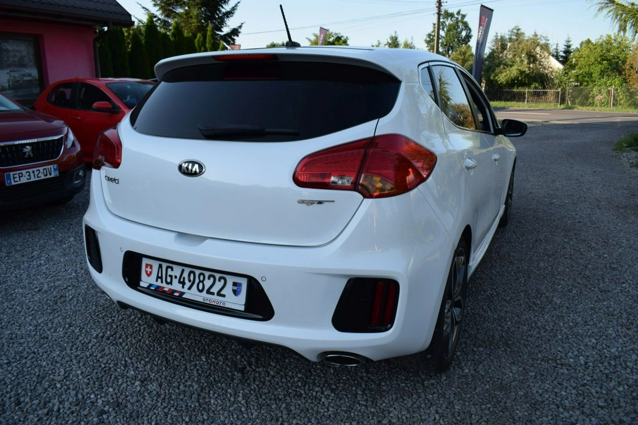 Kia Ceed - Zdjęcie 4