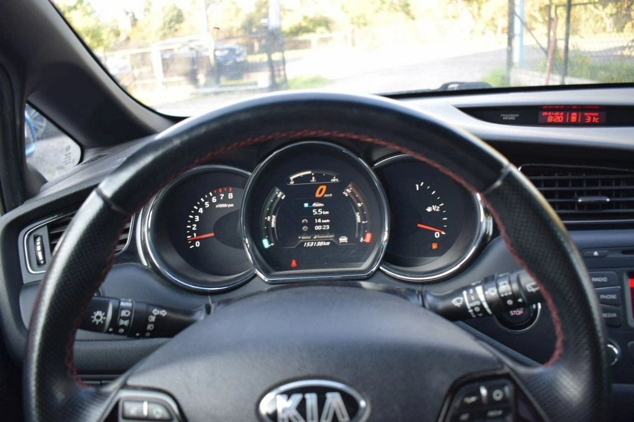 Kia Ceed - Zdjęcie 8