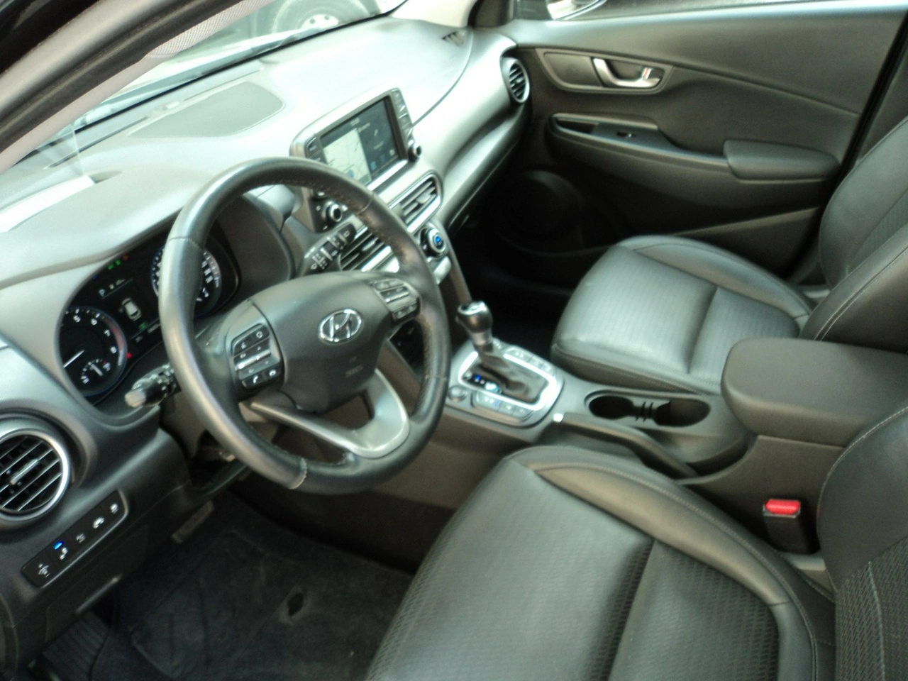 Hyundai Kona - Zdjęcie 11