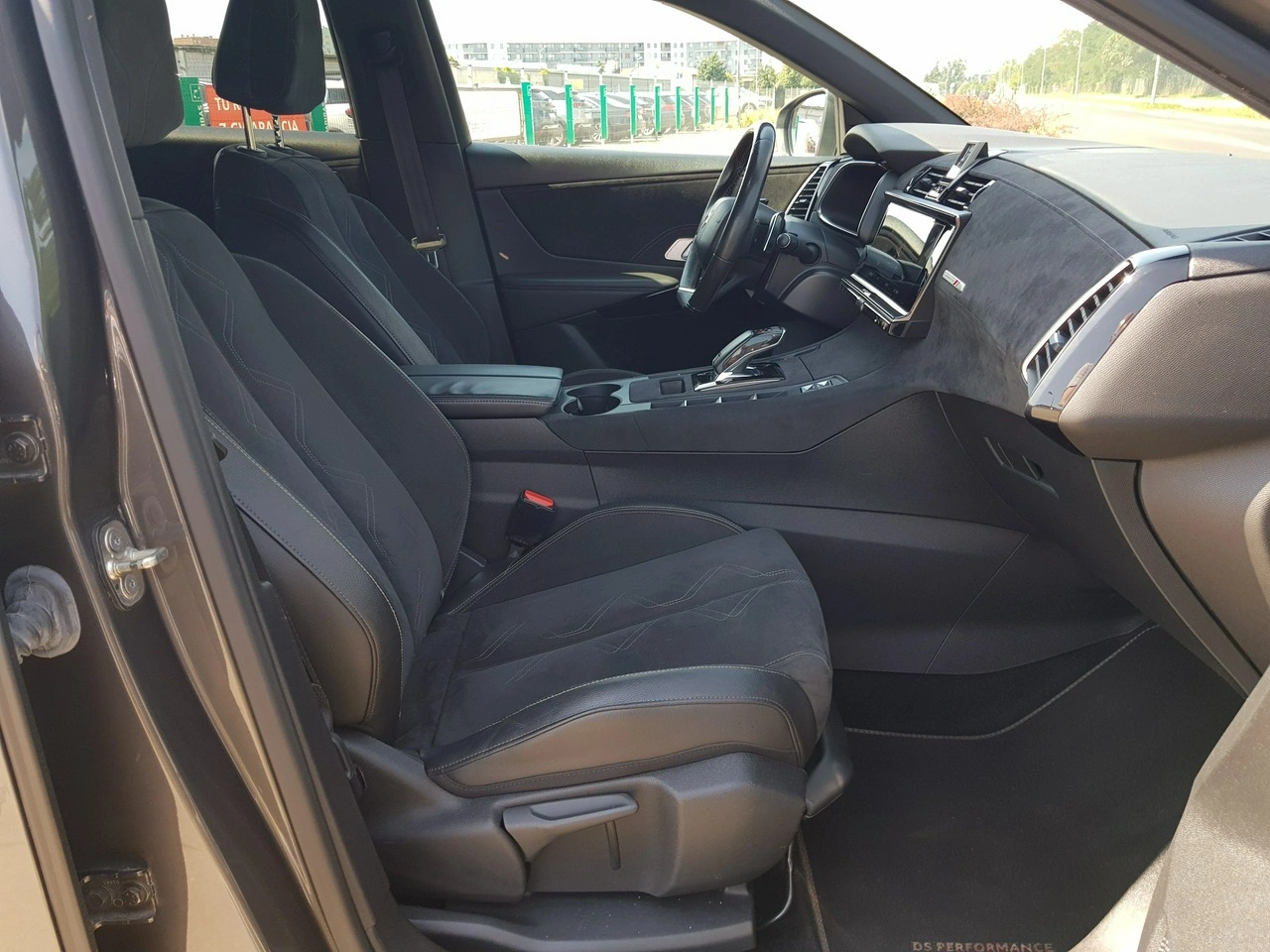 DS Automobiles DS 7 Crossback - Zdjęcie 17