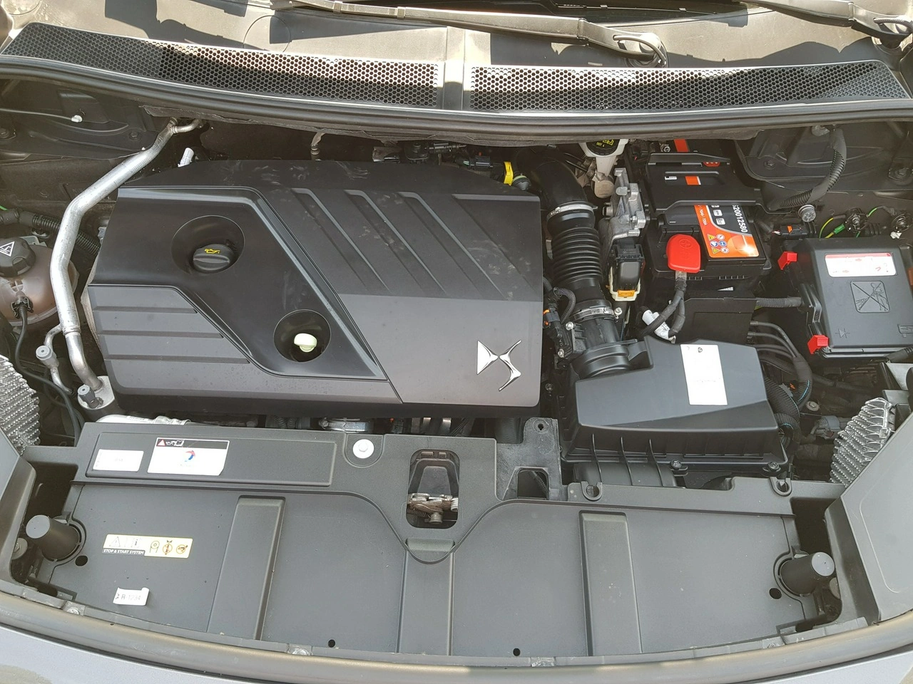 DS Automobiles DS 7 Crossback - Zdjęcie 18