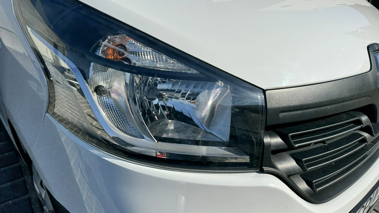 Renault Trafic - Zdjęcie 11