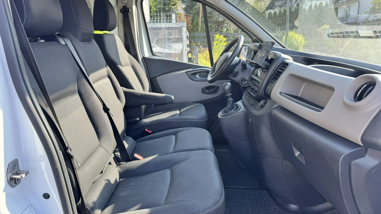 Renault Trafic - Zdjęcie 14