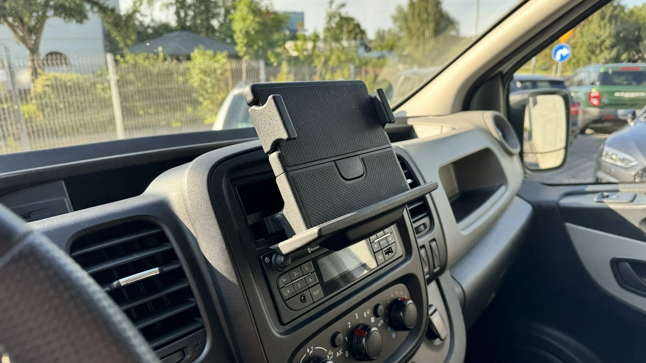 Renault Trafic - Zdjęcie 21