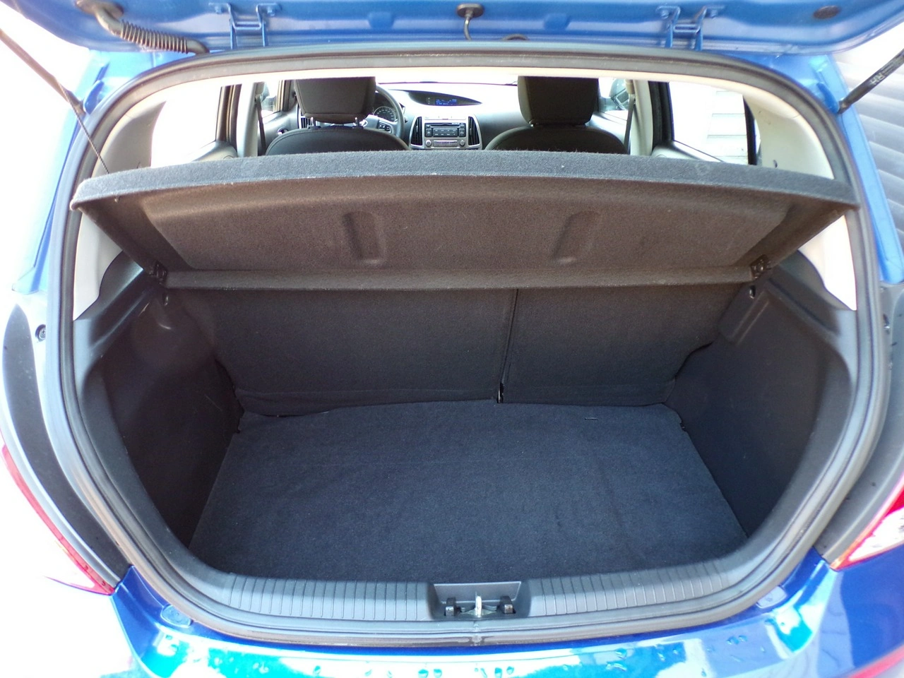 Hyundai i20 - Zdjęcie 20