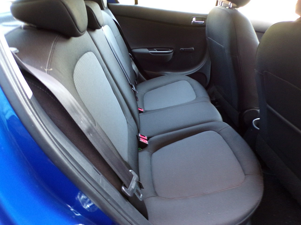 Hyundai i20 - Zdjęcie 25