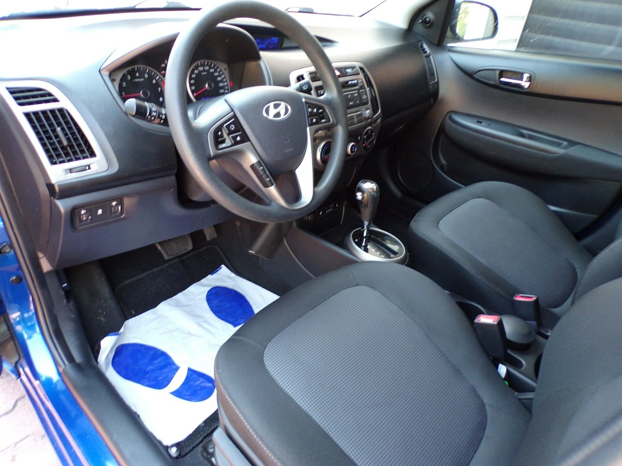 Hyundai i20 - Zdjęcie 33