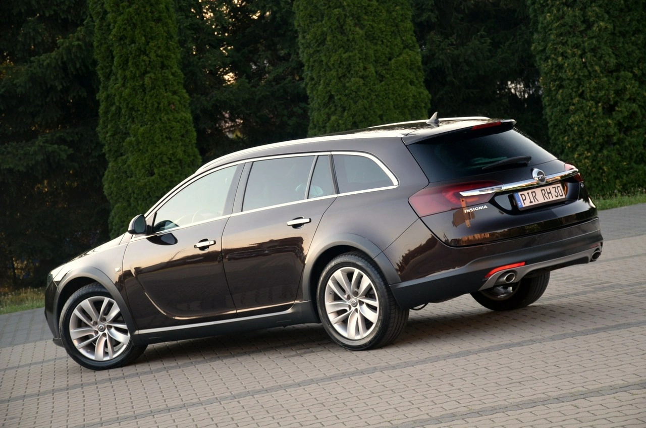 Opel Insignia Country Tourer - Zdjęcie 11