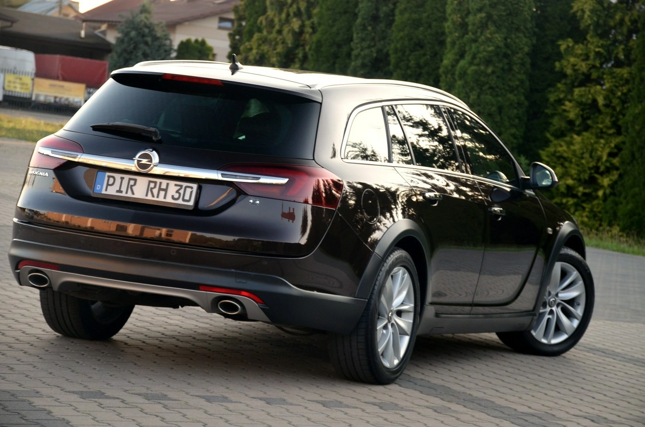 Opel Insignia Country Tourer - Zdjęcie 12