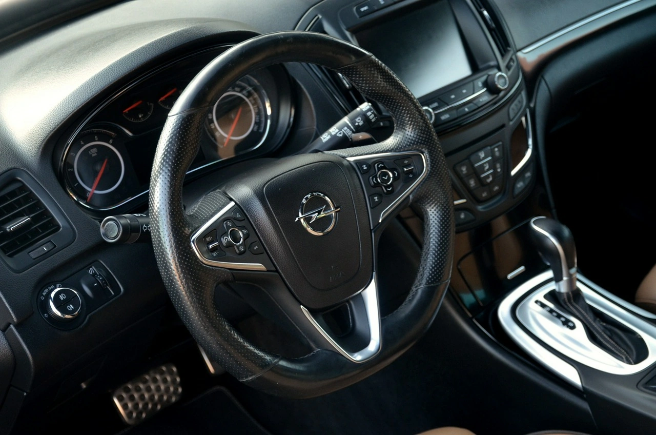 Opel Insignia Country Tourer - Zdjęcie 18