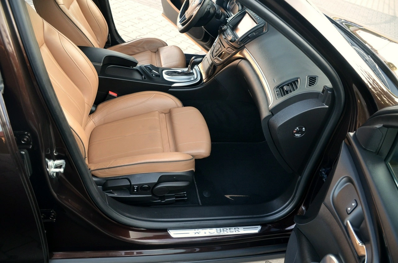 Opel Insignia Country Tourer - Zdjęcie 24