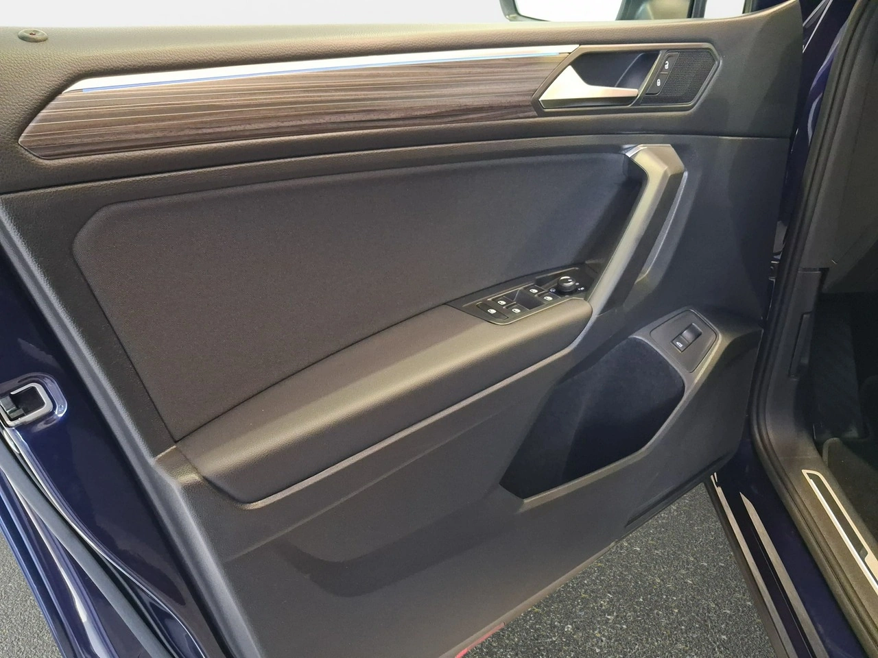 Volkswagen Tiguan Allspace - Zdjęcie 19