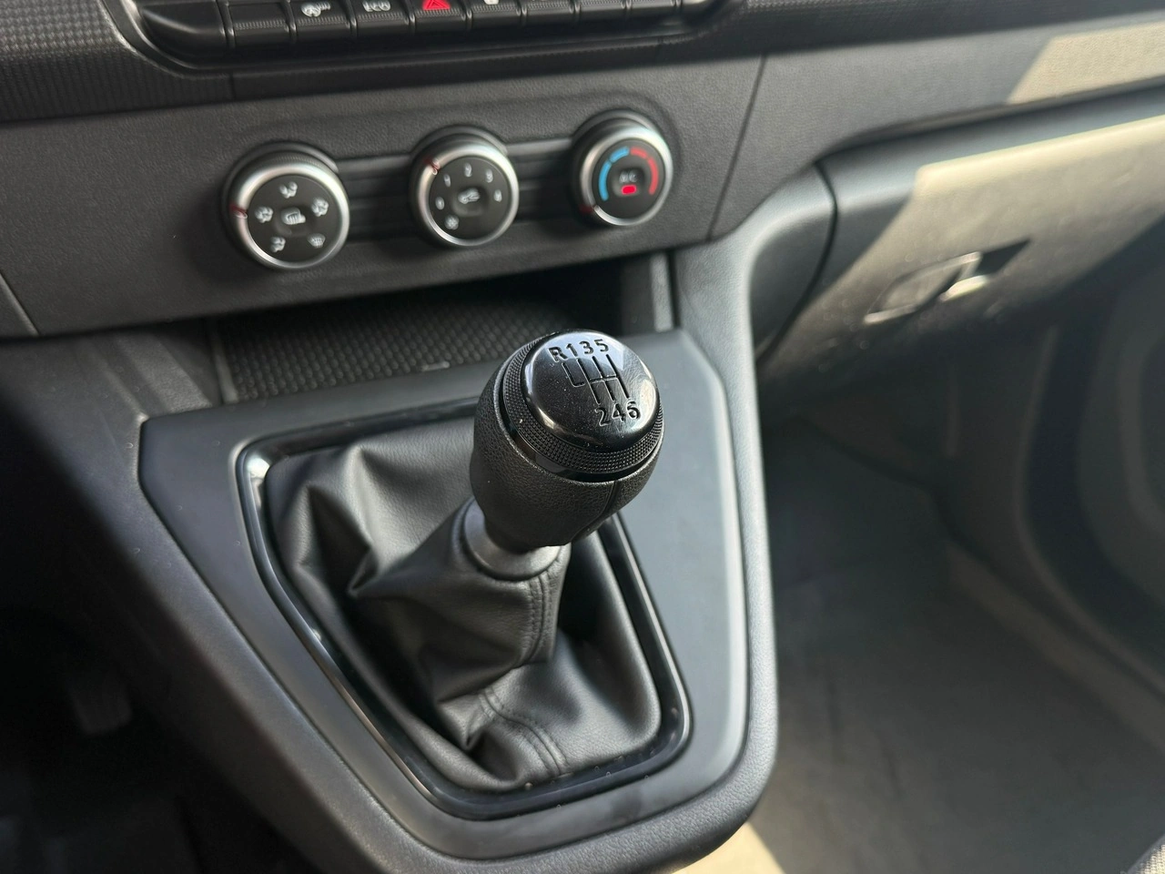 Renault Kangoo - Zdjęcie 22