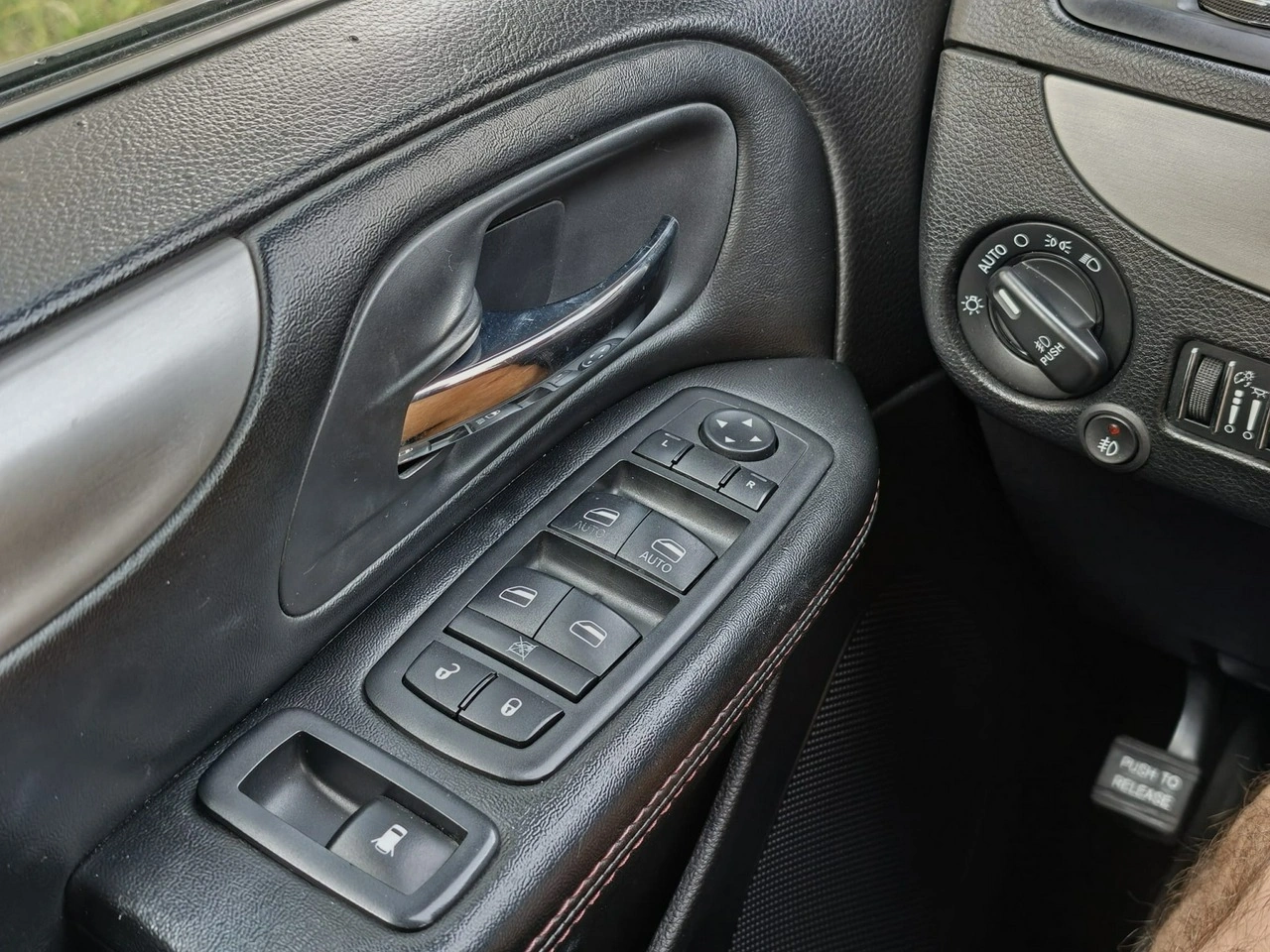 Dodge Grand Caravan - Zdjęcie 9