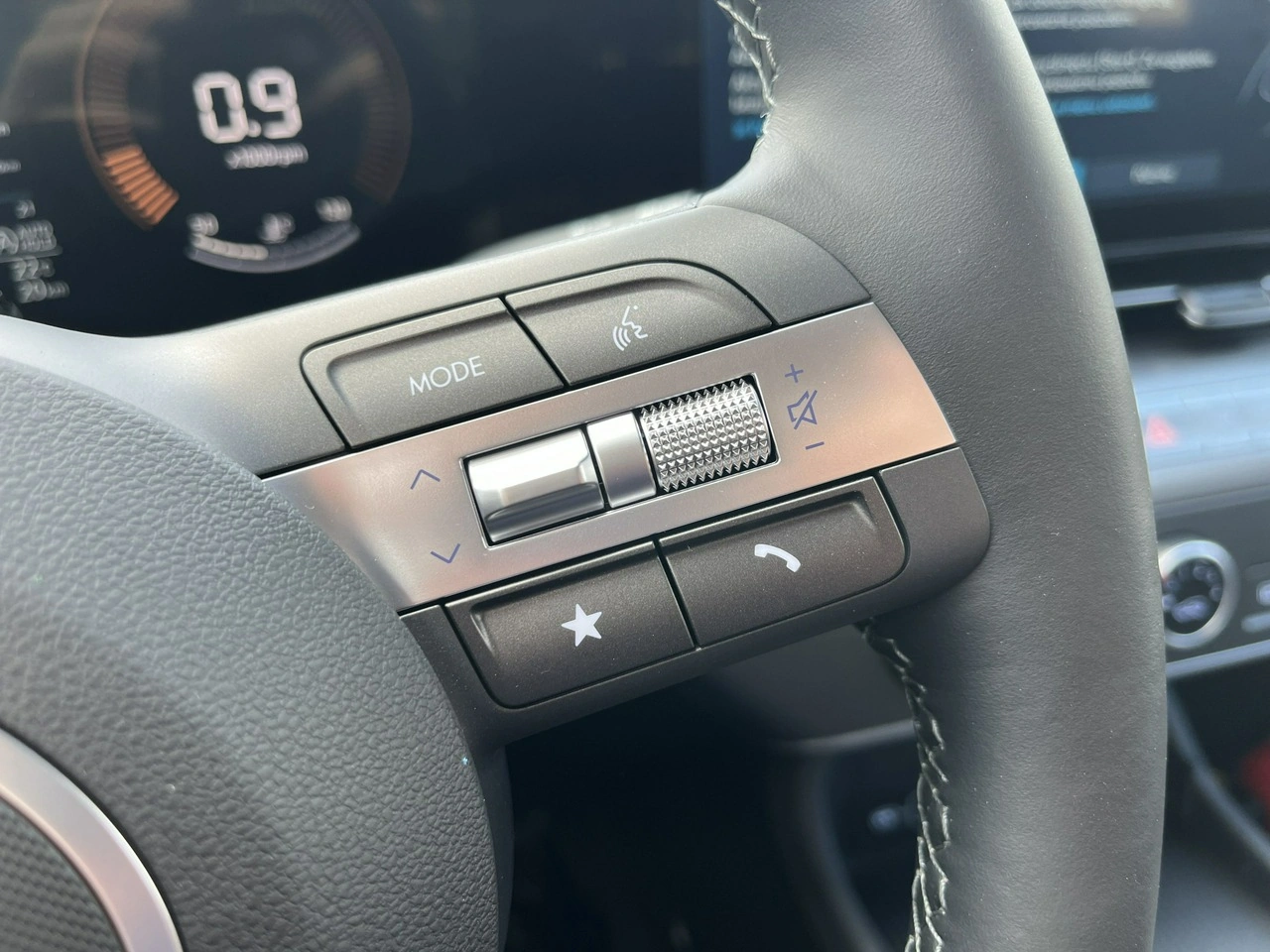 Hyundai Kona - Zdjęcie 21