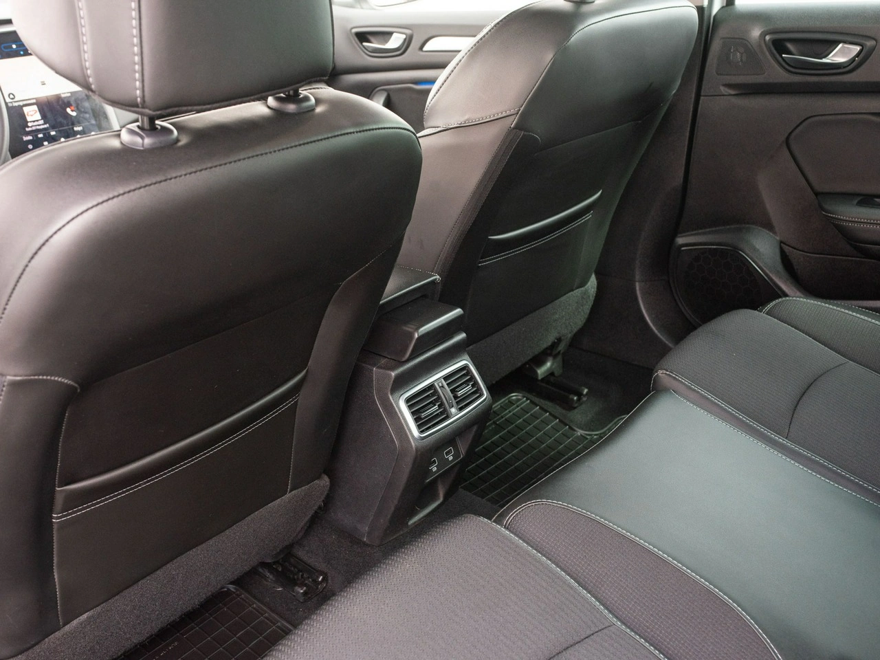 Renault Megane - Zdjęcie 25