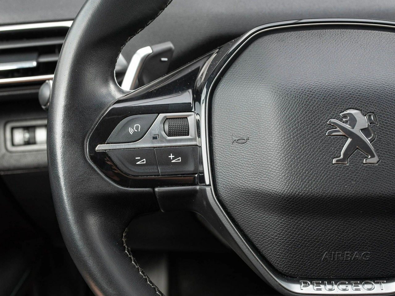 Peugeot 3008 - Zdjęcie 12