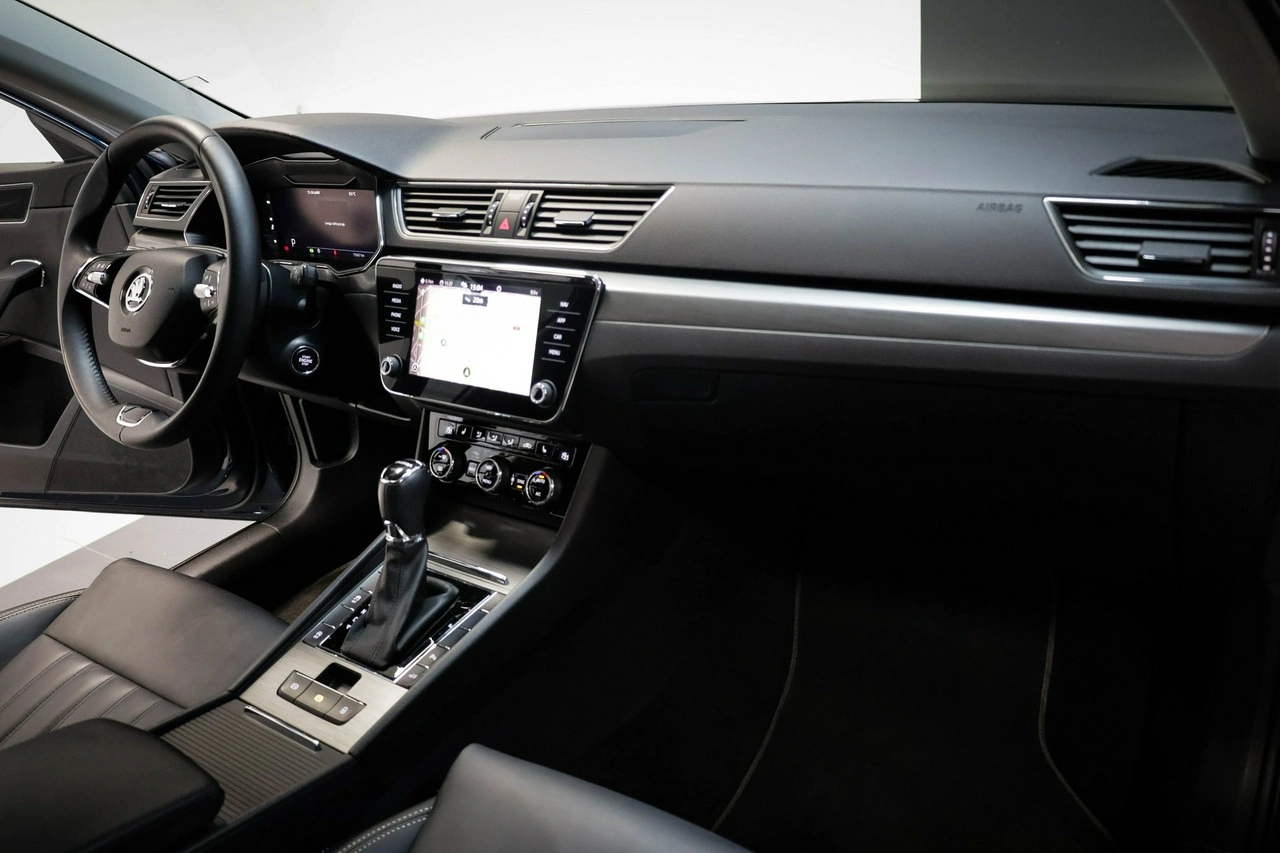 Skoda Superb - Zdjęcie 17