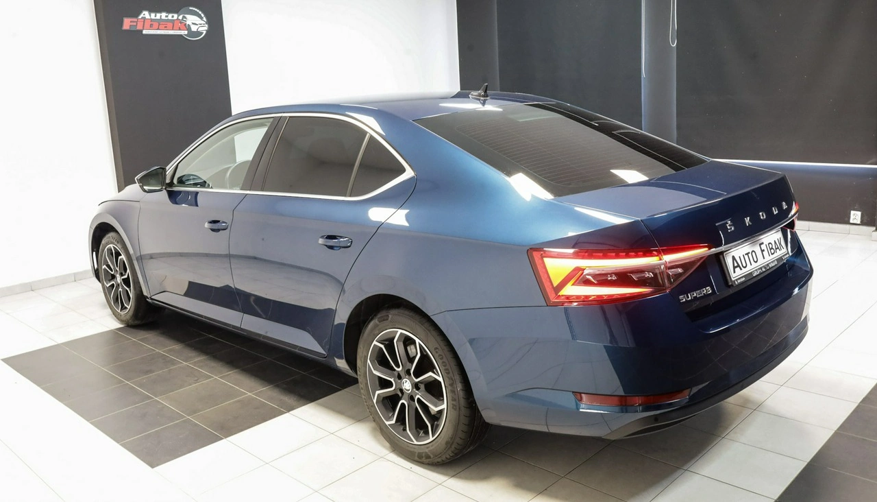 Skoda Superb - Zdjęcie 4