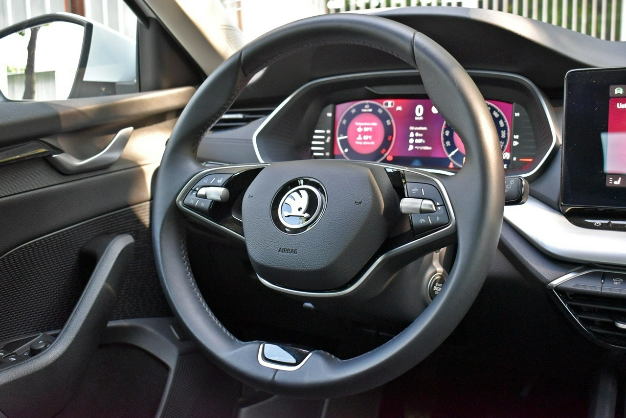 Skoda Octavia - Zdjęcie 18