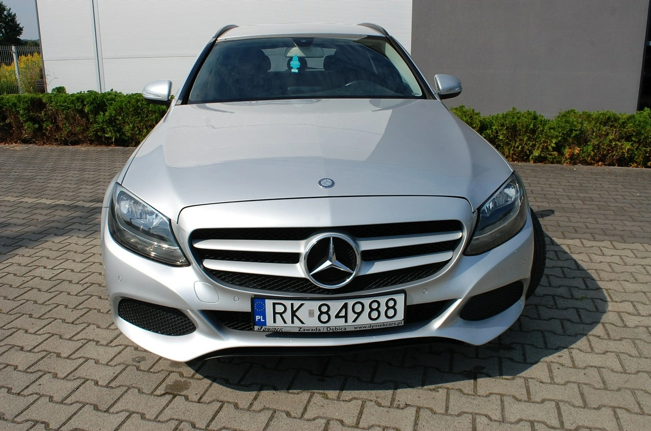 Mercedes C 200 - Zdjęcie 9
