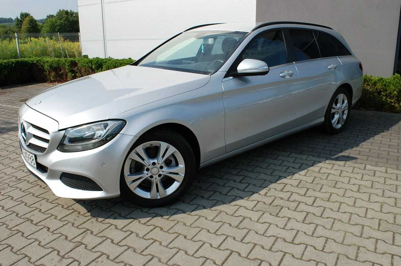 Mercedes C 200 - Zdjęcie 14
