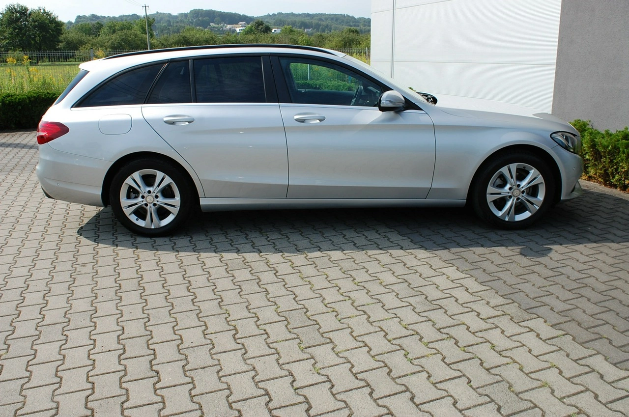 Mercedes C 200 - Zdjęcie 17
