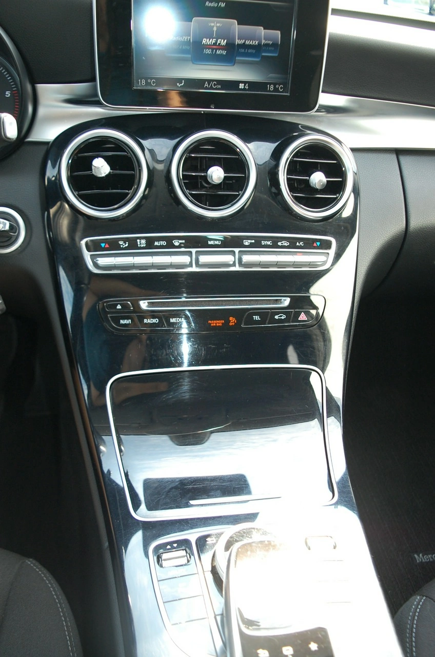 Mercedes C 200 - Zdjęcie 22
