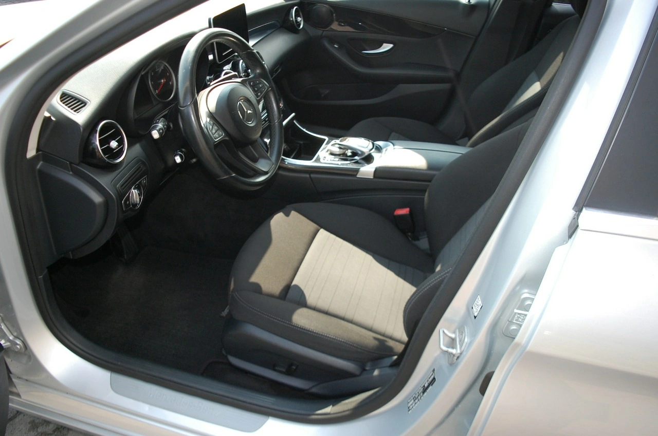 Mercedes C 200 - Zdjęcie 4