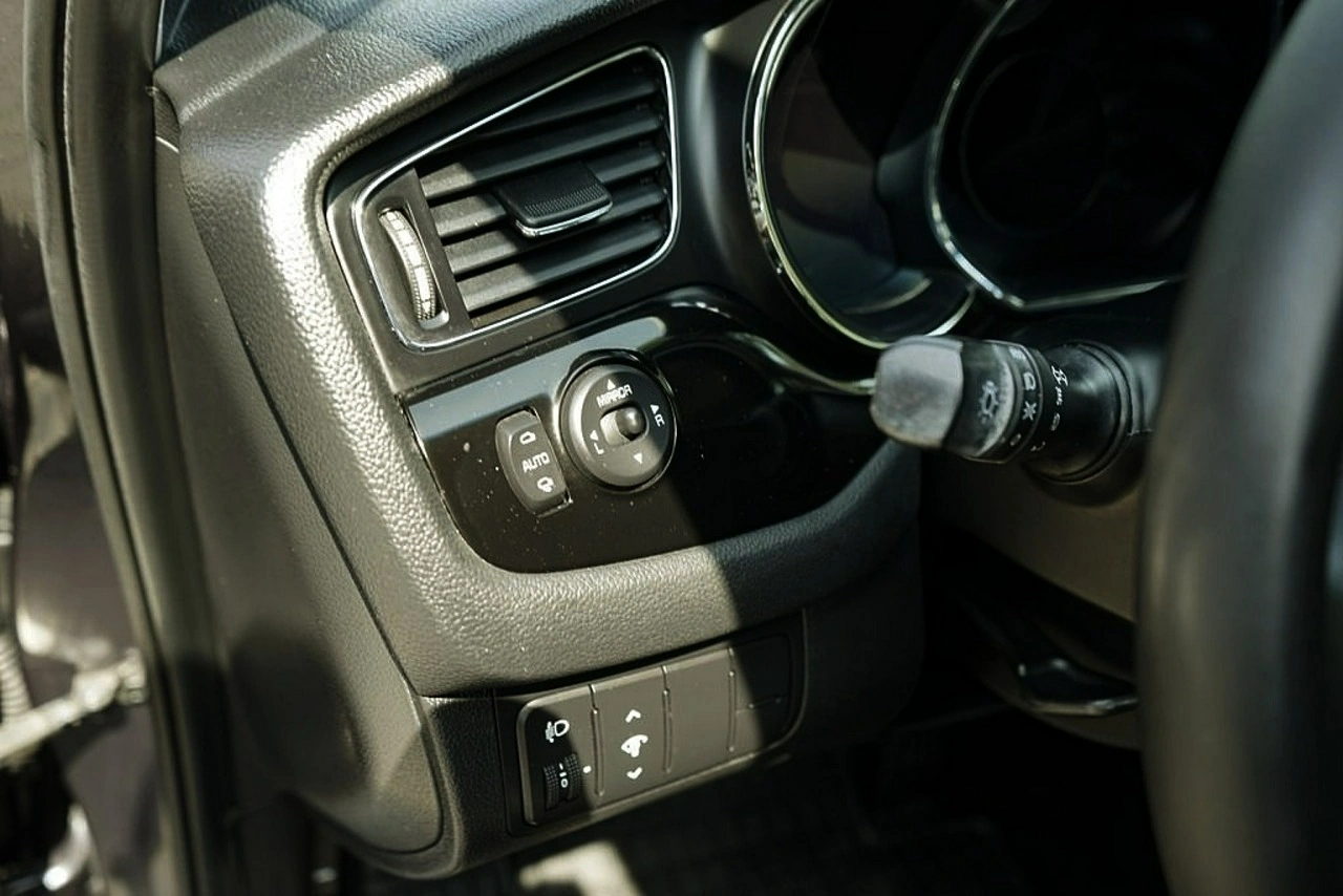 Kia Ceed - Zdjęcie 19