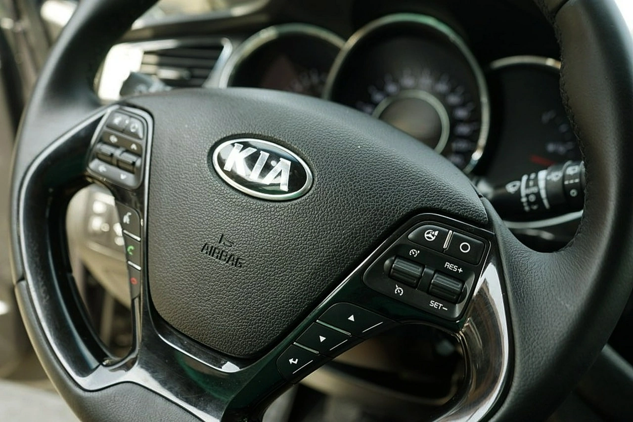 Kia Ceed - Zdjęcie 20