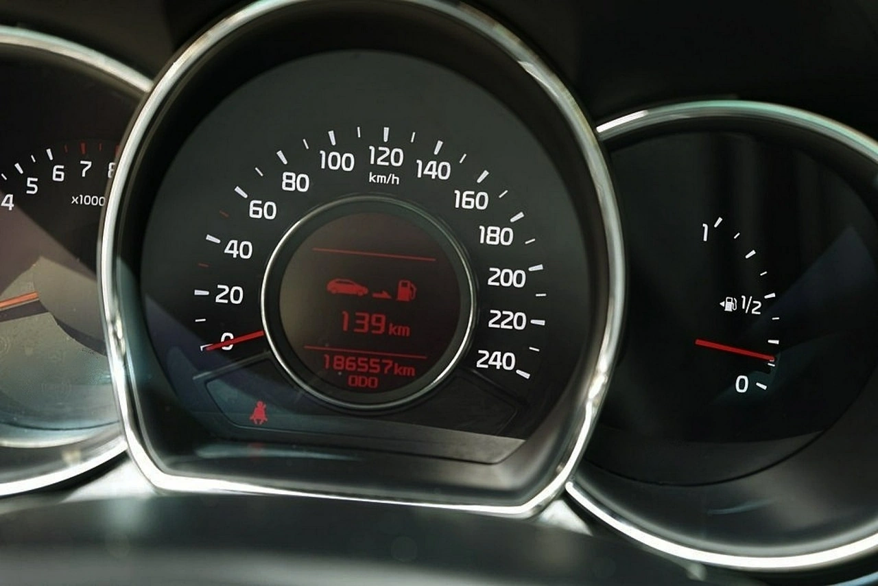 Kia Ceed - Zdjęcie 25