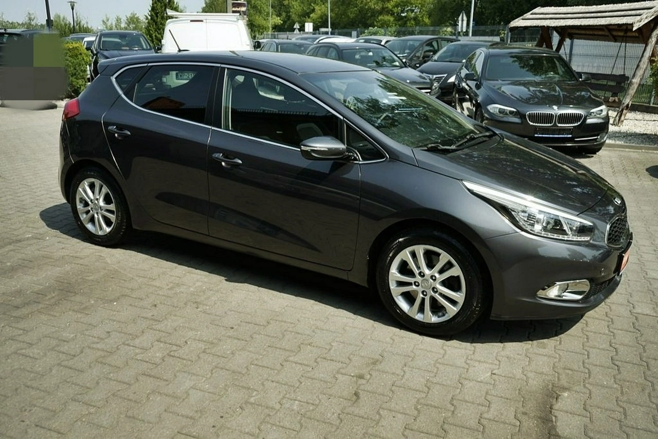 Kia Ceed - Zdjęcie 7