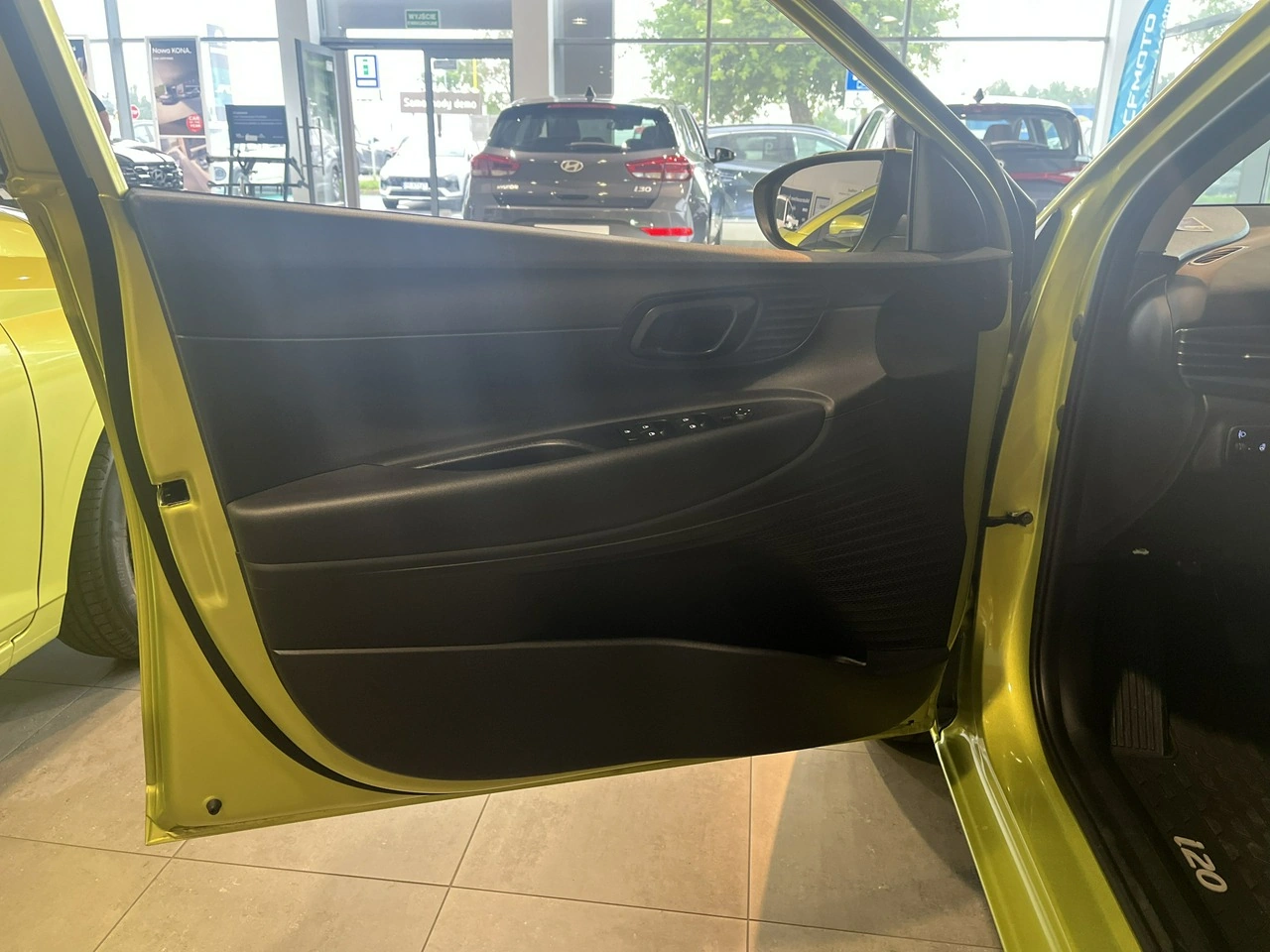 Hyundai i20 - Zdjęcie 9