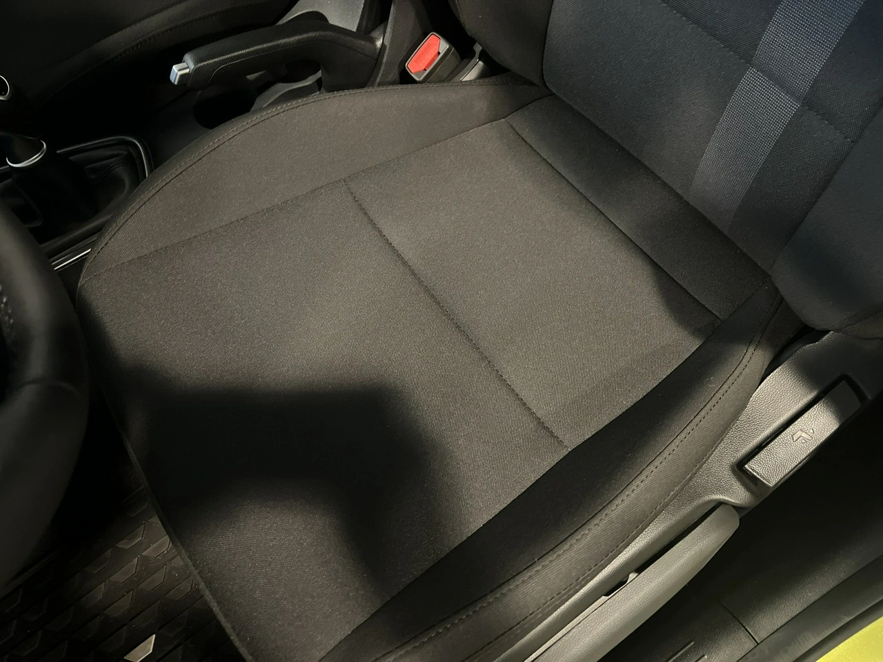 Hyundai i20 - Zdjęcie 11