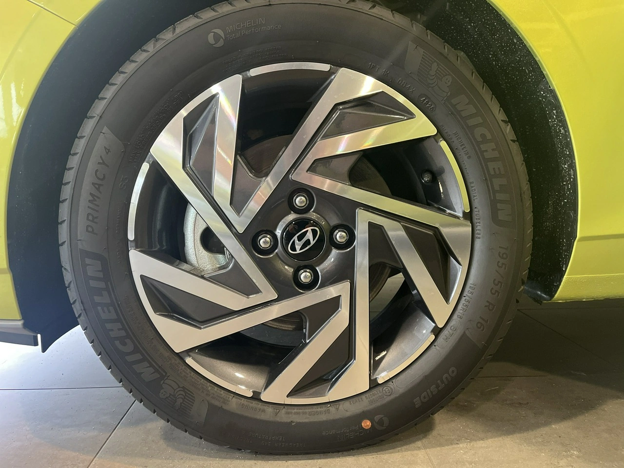 Hyundai i20 - Zdjęcie 17