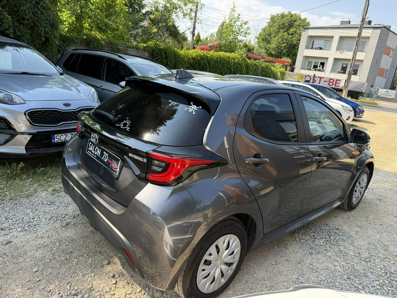 Toyota Yaris - Zdjęcie 4