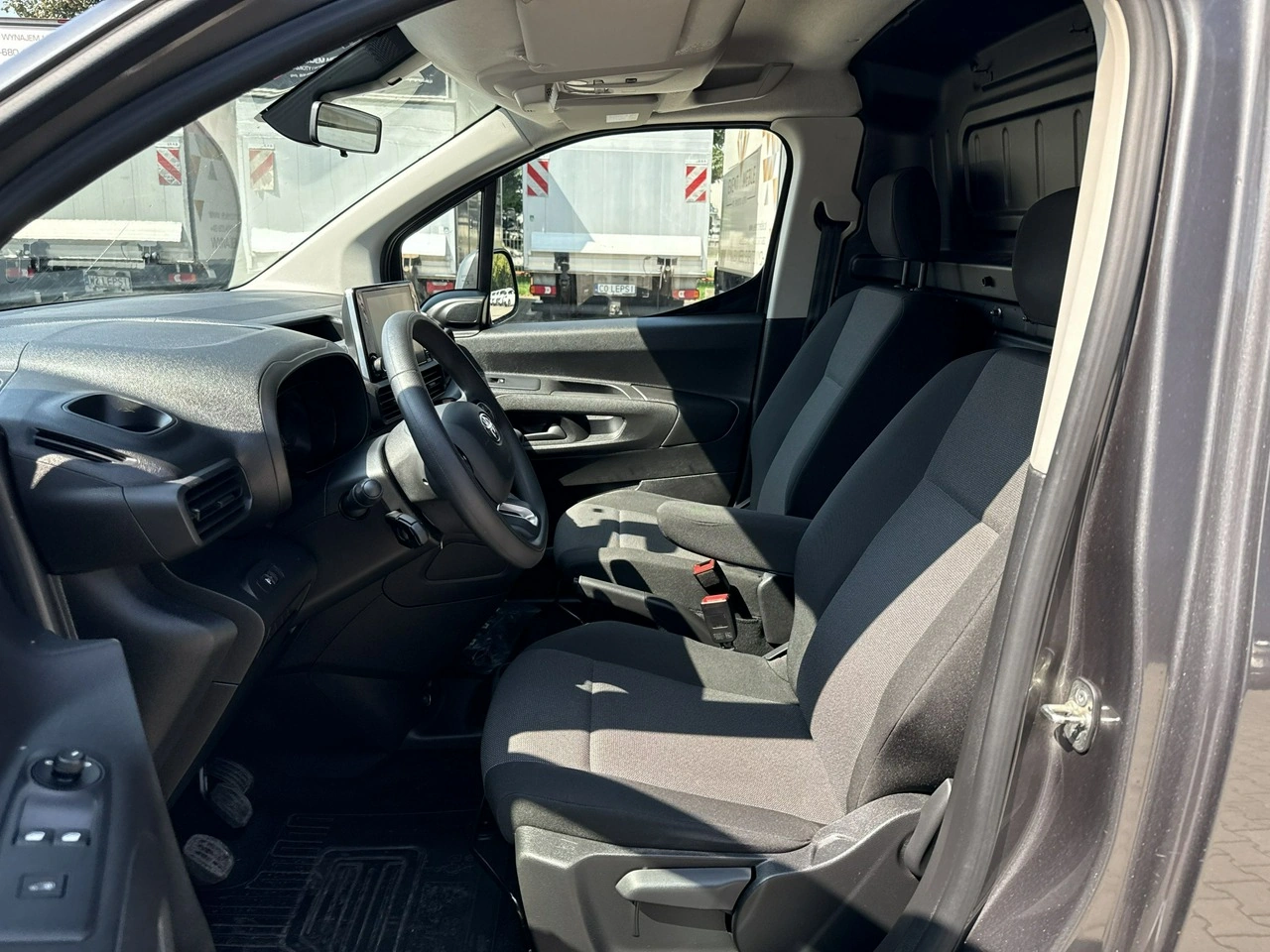 Toyota Proace City - Zdjęcie 10