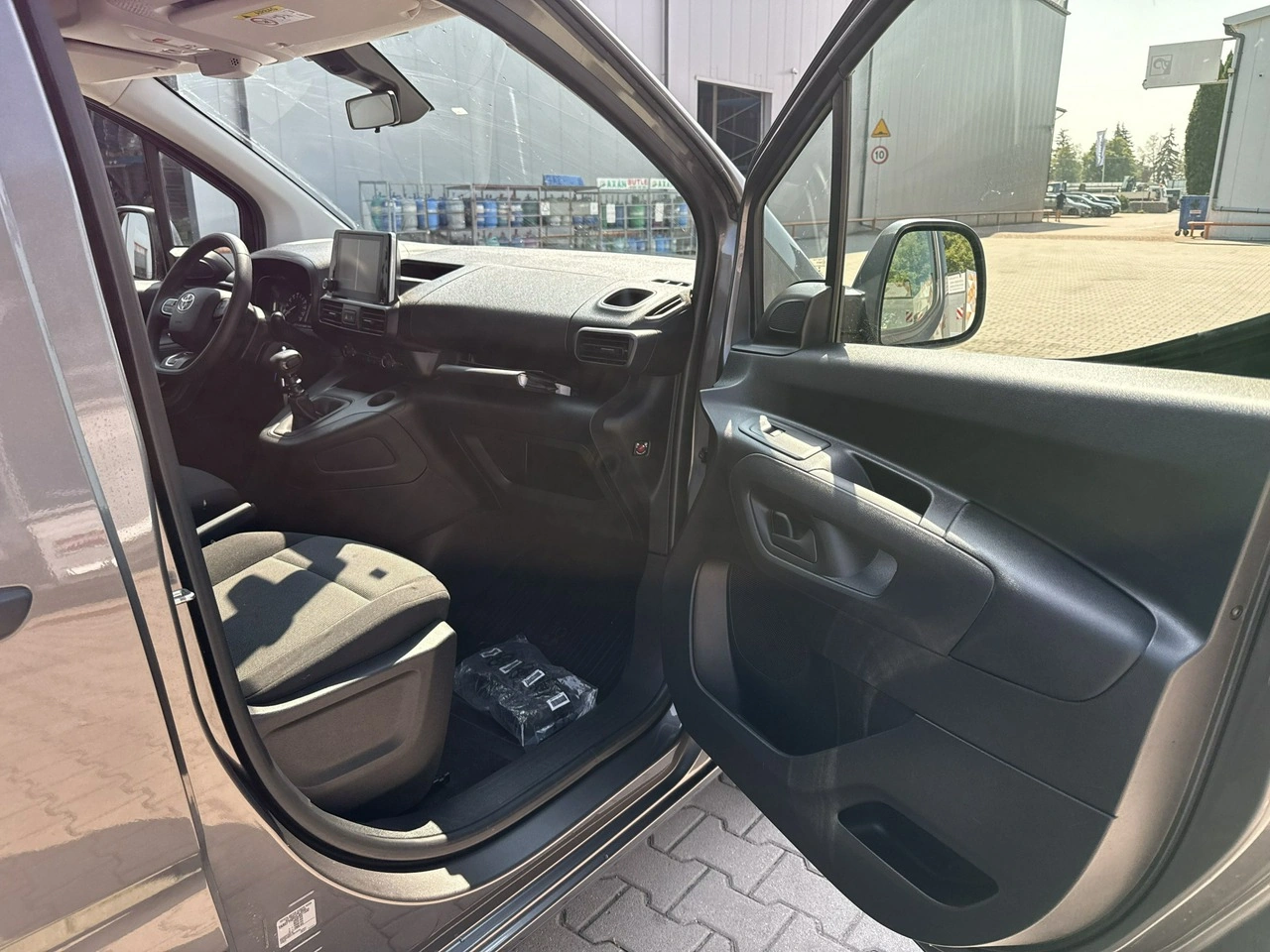 Toyota Proace City - Zdjęcie 13