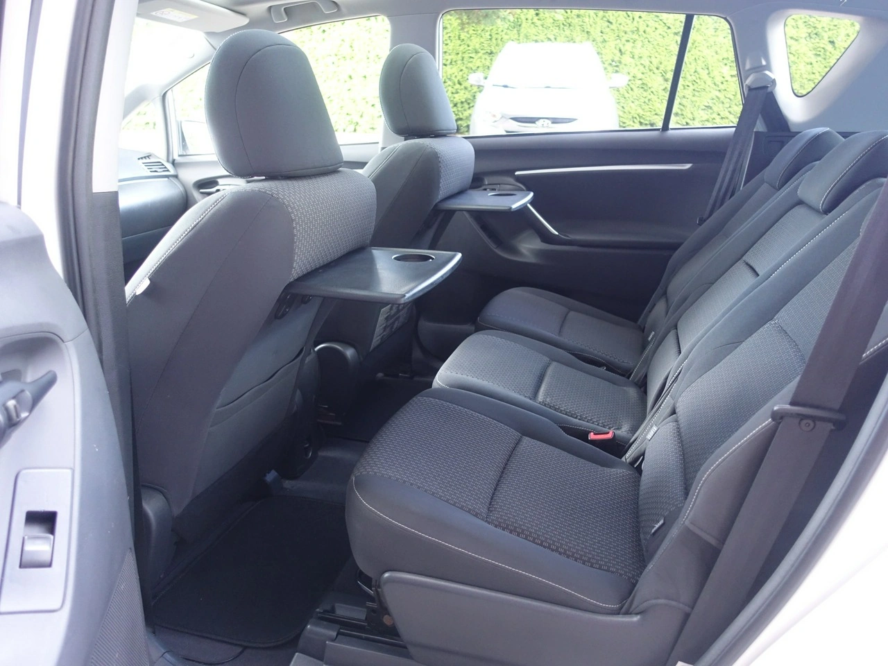 Toyota Verso - Zdjęcie 13