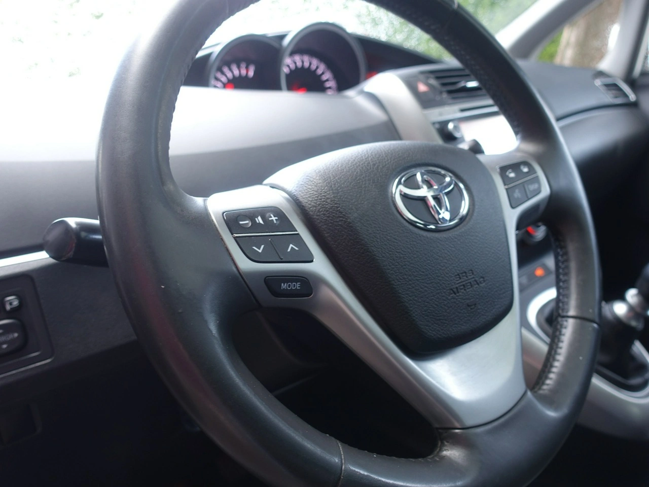 Toyota Verso - Zdjęcie 15