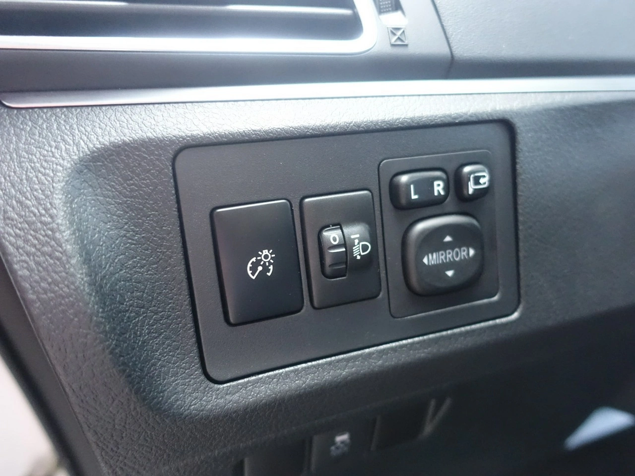 Toyota Verso - Zdjęcie 20
