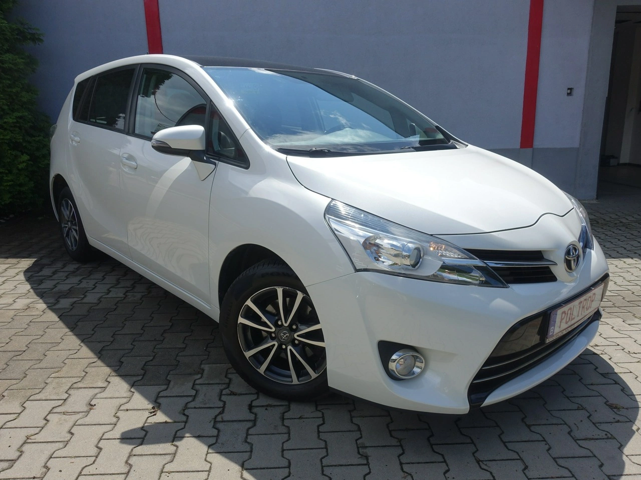 Toyota Verso - Zdjęcie 3