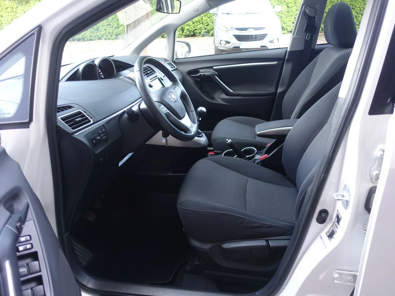 Toyota Verso - Zdjęcie 7